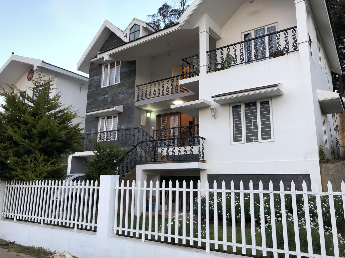 Aanvis Inn 우티 외부 사진